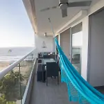 Hermoso apartamento con vista al mar