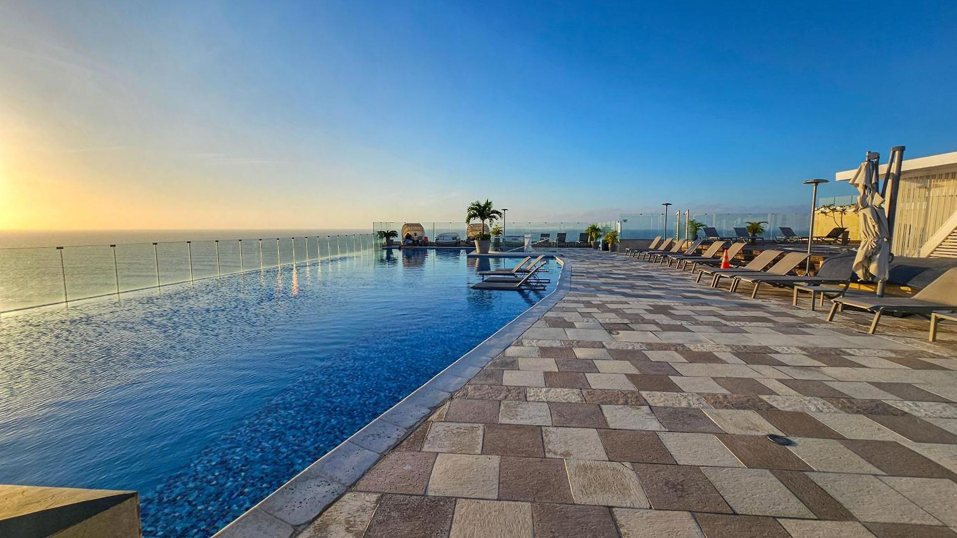 Hermoso Con Vista Al Mar Apartamento