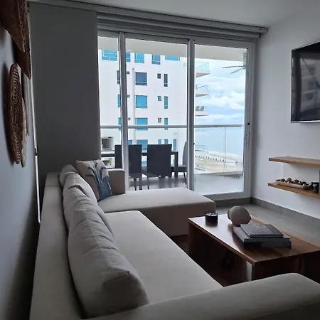 Hermoso Con Vista Al Mar Apartamento