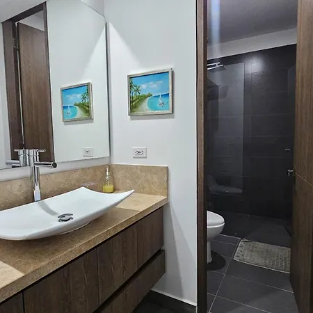 Hermoso Con Vista Al Mar Apartamento *