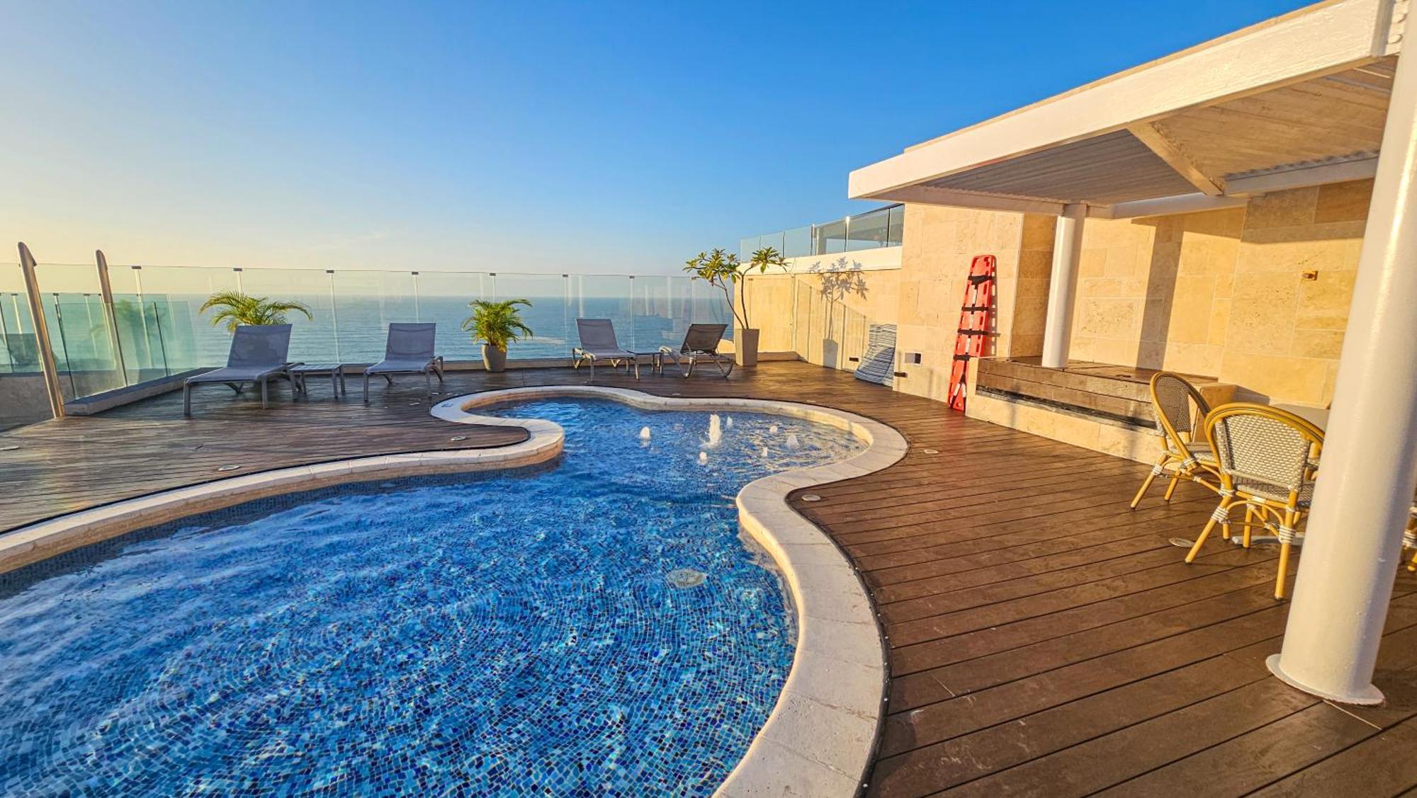 Hermoso Con Vista Al Mar *